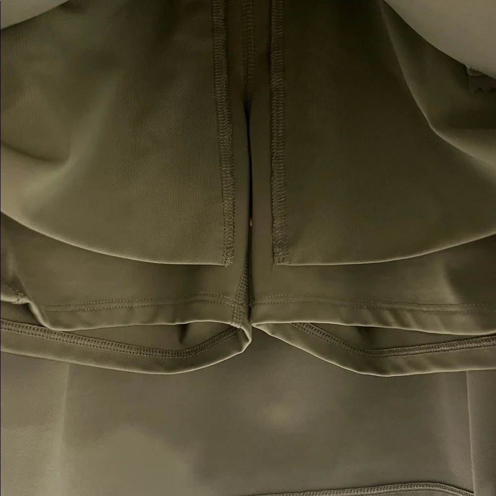 ATHLETA FAIRWAY HIGH RISE GOLF SKORT - S S Eucalyptus Olive - Picture 6 of 6